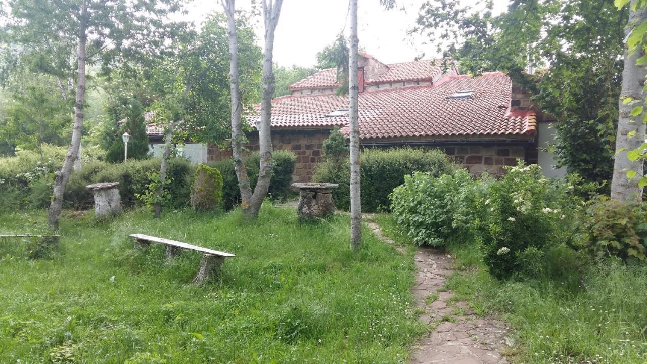 Centro Jardin Mandala Guest House Valberzoso Екстериор снимка