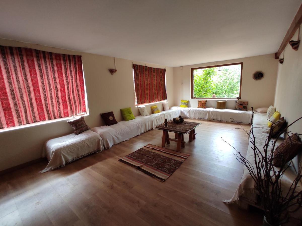 Centro Jardin Mandala Guest House Valberzoso Екстериор снимка